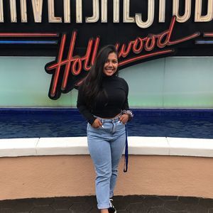 Meet your Posher, Justina